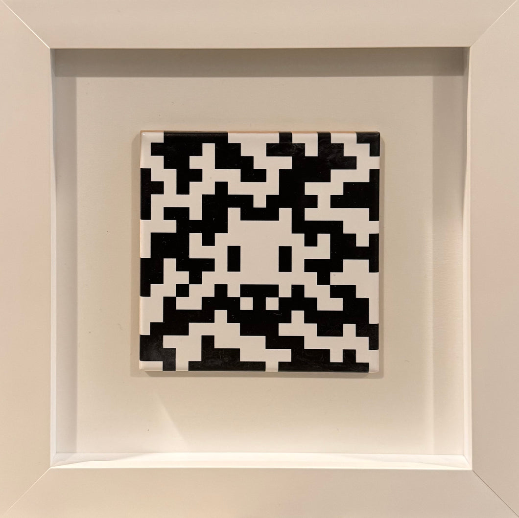 Invader 'Camo Space Tile' (B/W)